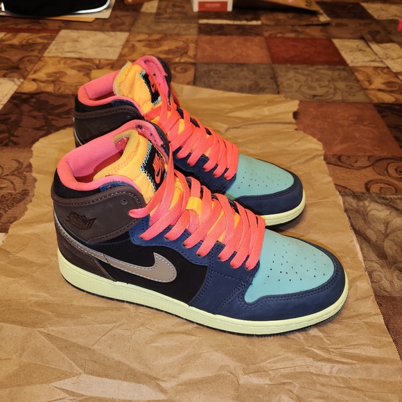 SOLD!! Air Jordan 1 Retro Tokyo Biohack Size 6.5 AUTHENTIC DEADSTOCK - Picture 3 of 4